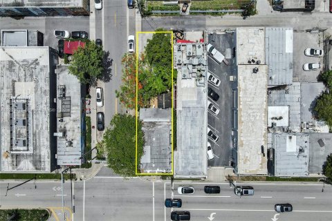 Купить коммерческую недвижимость в Майами, Флорида № 11646 - фото 2