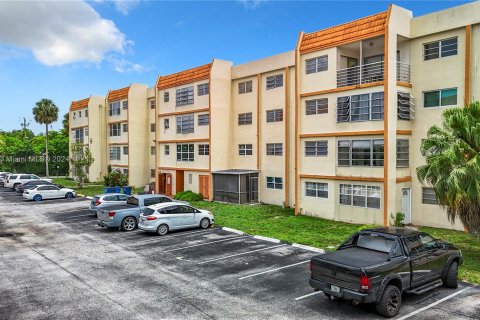 Copropriété à vendre à Lauderhill, Floride: 1 chambre, 65.96 m2 № 1269131 - photo 22