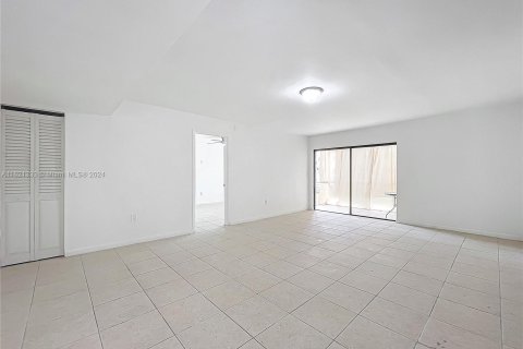 Copropriété à vendre à Lauderhill, Floride: 1 chambre, 65.96 m2 № 1269131 - photo 14