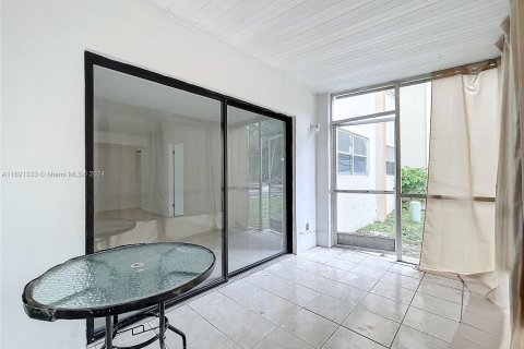 Copropriété à vendre à Lauderhill, Floride: 1 chambre, 65.96 m2 № 1269131 - photo 20