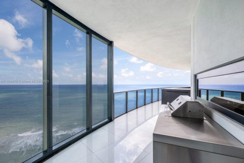 Condo in Sunny Isles Beach, Florida, 3 bedrooms  № 912587 - photo 22