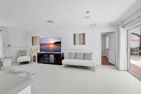 Villa ou maison à vendre à Fort Lauderdale, Floride: 4 chambres, 186.08 m2 № 1305505 - photo 5