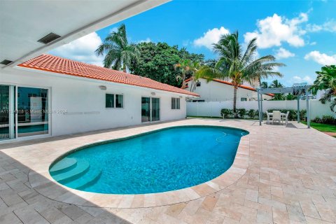 Villa ou maison à vendre à Fort Lauderdale, Floride: 4 chambres, 186.08 m2 № 1305505 - photo 24