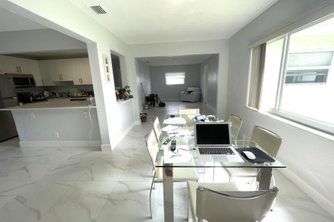 Villa ou maison à vendre à Boynton Beach, Floride: 2 chambres, 141.58 m2 № 723542 - photo 11