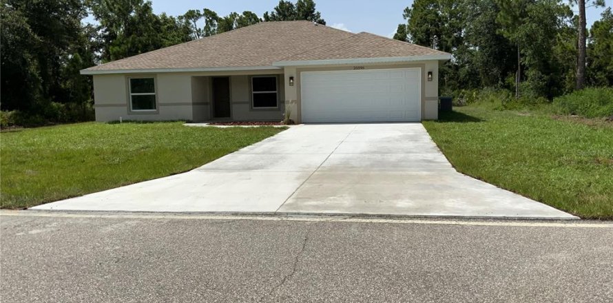 House in Port Charlotte, Florida 3 bedrooms, 186.36 sq.m. № 1296634