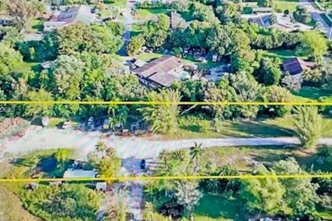 Immobilier commercial à vendre à Southwest Ranches, Floride № 583684 - photo 3