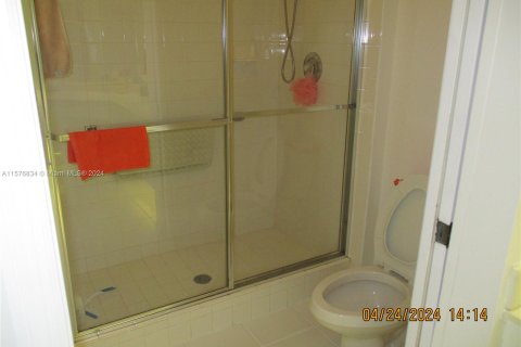 Condominio en venta en Tamarac, Florida, 3 dormitorios, 217.58 m2 № 1145694 - foto 10