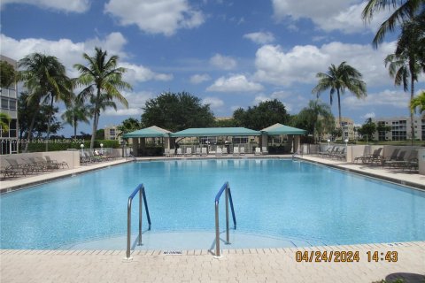 Condominio en venta en Tamarac, Florida, 3 dormitorios, 217.58 m2 № 1145694 - foto 18