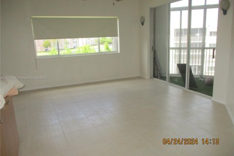 Condominio en venta en Tamarac, Florida, 3 dormitorios, 217.58 m2 № 1145694 - foto 6