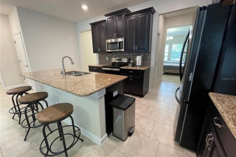 Casa en venta en Kissimmee, Florida, 5 dormitorios, 358.88 m2 № 843193 - foto 10