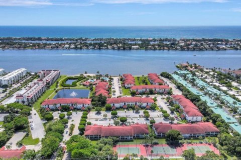 Condominio en venta en Hypoluxo, Florida, 2 dormitorios, 140.38 m2 № 927836 - foto 11