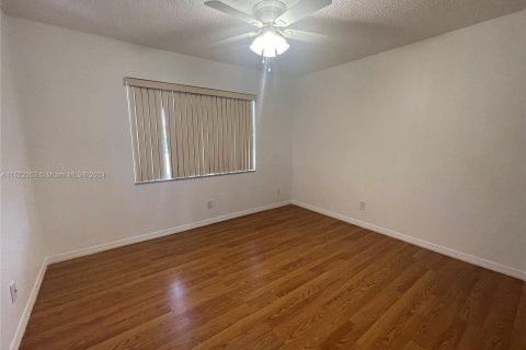 Condominio en venta en Sunrise, Florida, 2 dormitorios, 104.98 m2 № 981183 - foto 13