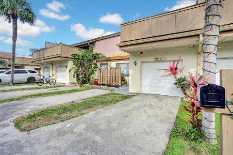 Townhouse in Plantation, Florida 3 bedrooms, 157 sq.m. № 981996 - photo 4