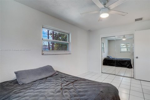 Casa en venta en Dania Beach, Florida, 3 dormitorios, 166.85 m2 № 1117067 - foto 12