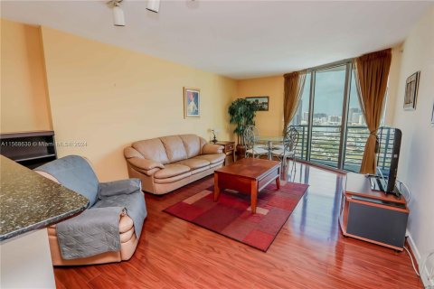 Copropriété à vendre à Miami, Floride: 1 chambre, 78.6 m2 № 1117062 - photo 5