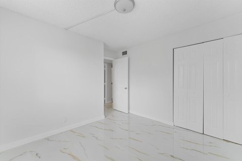 Condo in Boca Raton, Florida, 2 bedrooms  № 1229185 - photo 17