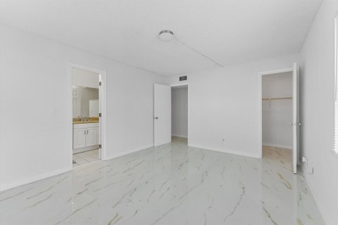 Copropriété à vendre à Boca Raton, Floride: 2 chambres, 85.28 m2 № 1229185 - photo 24