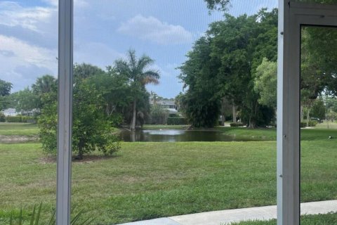 Condominio en venta en Royal Palm Beach, Florida, 1 dormitorio, 72.46 m2 № 1209295 - foto 1