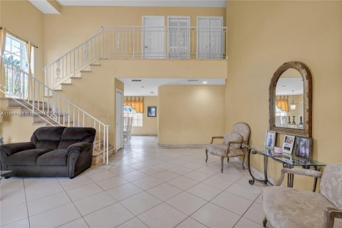 Villa ou maison à vendre à Miami, Floride: 4 chambres, 235.88 m2 № 1386108 - photo 15