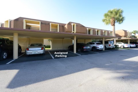 Condo in Palm Beach Gardens, Florida, 2 bedrooms  № 1007580 - photo 8