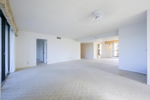 Condominio en venta en Palm Beach Gardens, Florida, 2 dormitorios, 140.38 m2 № 1007580 - foto 23