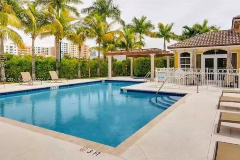 Copropriété à vendre à Aventura, Floride: 2 chambres, 162.11 m2 № 1394788 - photo 19