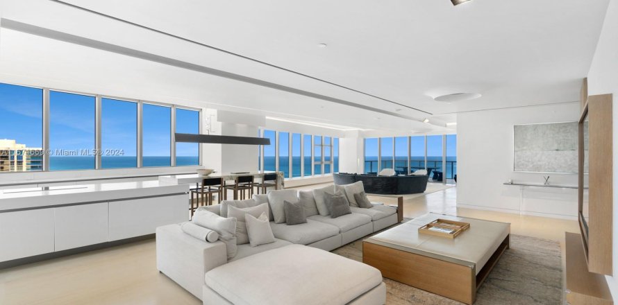 Condominio en Bal Harbour, Florida, 3 dormitorios  № 1394882