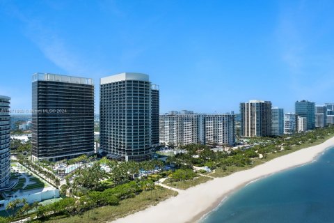 Condominio en venta en Bal Harbour, Florida, 3 dormitorios, 360.83 m2 № 1394882 - foto 7