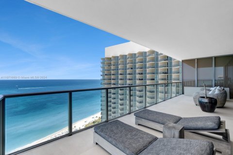 Condominio en venta en Bal Harbour, Florida, 3 dormitorios, 360.83 m2 № 1394882 - foto 20