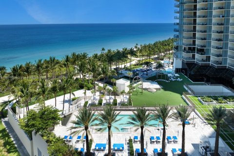 Condominio en venta en Bal Harbour, Florida, 3 dormitorios, 360.83 m2 № 1394882 - foto 21