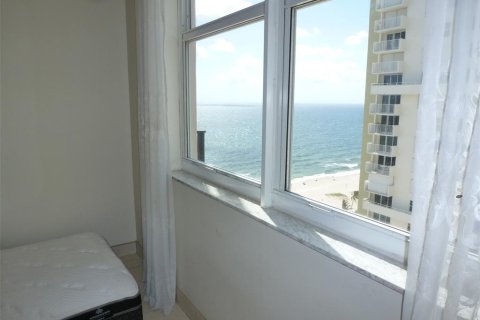 Condominio en venta en Pompano Beach, Florida, 1 dormitorio, 62.43 m2 № 350848 - foto 28