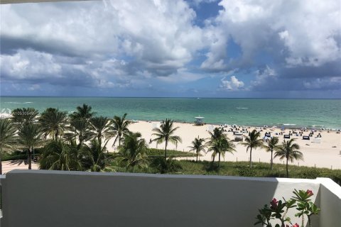 Copropriété à louer à Miami Beach, Floride: 2 chambres, 110.55 m2 № 818 - photo 19