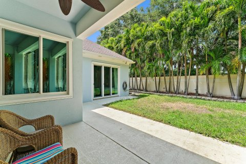 House in Jupiter, Florida 3 bedrooms, 187.66 sq.m. № 1177105 - photo 20