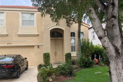 Villa ou maison à louer à Miramar, Floride: 4 chambres, 222.13 m2 № 1369264 - photo 1