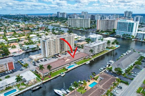 Copropriété à vendre à Fort Lauderdale, Floride: 2 chambres, 102.84 m2 № 1104563 - photo 1