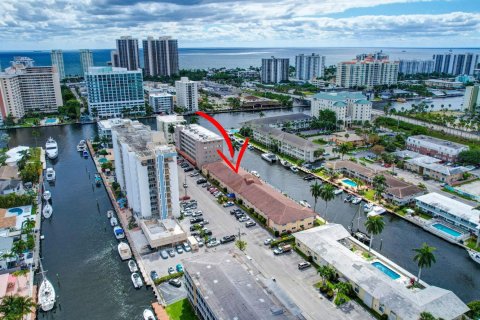 Copropriété à vendre à Fort Lauderdale, Floride: 2 chambres, 102.84 m2 № 1104563 - photo 25