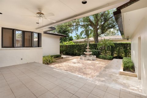 Villa ou maison à louer à Coral Gables, Floride: 4 chambres, 215.44 m2 № 1367114 - photo 20