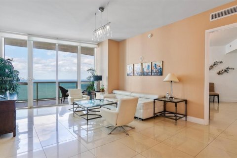 Condo in Sunny Isles Beach, Florida, 3 bedrooms  № 1367158 - photo 6