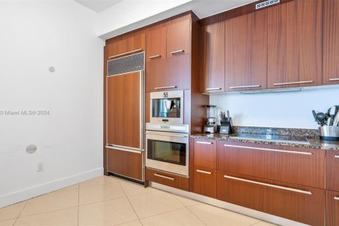 Condo in Sunny Isles Beach, Florida, 3 bedrooms  № 1367158 - photo 11