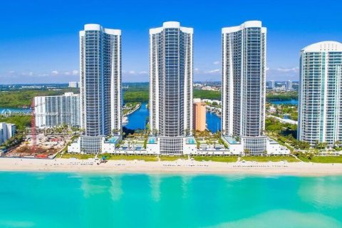 Copropriété à vendre à Sunny Isles Beach, Floride: 3 chambres, 182.27 m2 № 1367158 - photo 29