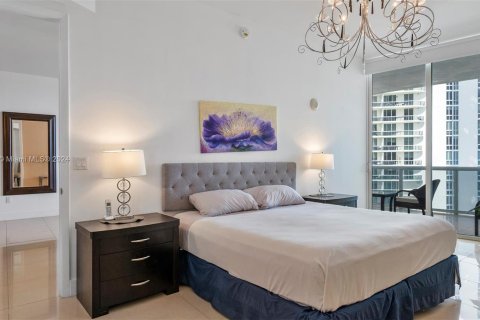 Condominio en venta en Sunny Isles Beach, Florida, 3 dormitorios, 182.27 m2 № 1367158 - foto 14