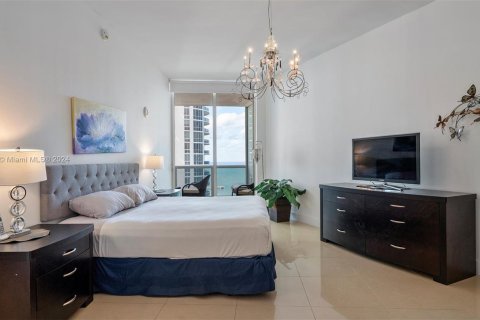 Condo in Sunny Isles Beach, Florida, 3 bedrooms  № 1367158 - photo 15