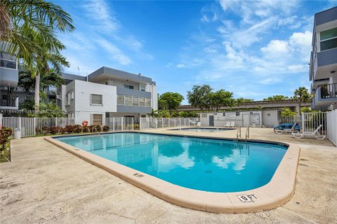 Copropriété à vendre à Miami, Floride: 2 chambres, 83.61 m2 № 1367112 - photo 13