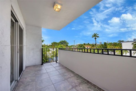 Copropriété à vendre à Miami, Floride: 2 chambres, 83.61 m2 № 1367112 - photo 9