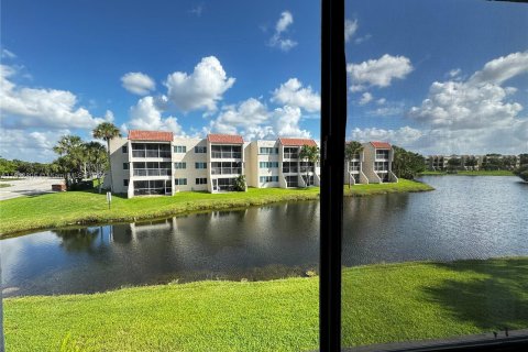 Condo in Weston, Florida, 2 bedrooms  № 1234850 - photo 22