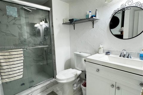 Condo in Weston, Florida, 2 bedrooms  № 1234850 - photo 3