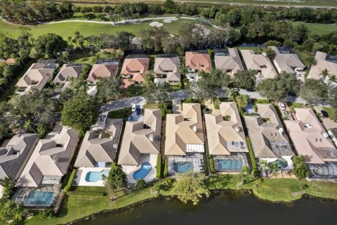 Villa ou maison à vendre à West Palm Beach, Floride: 3 chambres, 250.28 m2 № 868665 - photo 13