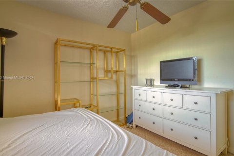 Condo in Sunrise, Florida, 2 bedrooms  № 1290656 - photo 12