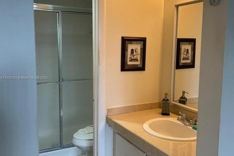 Condo in Sunrise, Florida, 2 bedrooms  № 1290656 - photo 4