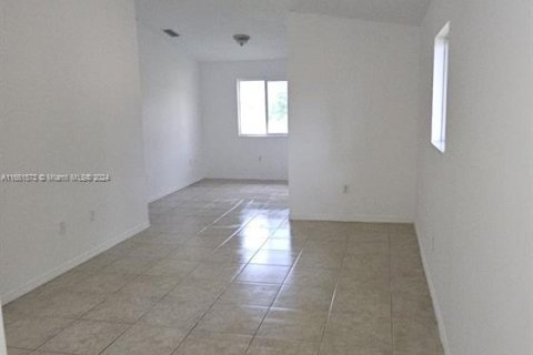 Copropriété à louer à Homestead, Floride: 3 chambres, 109.25 m2 № 1369141 - photo 11